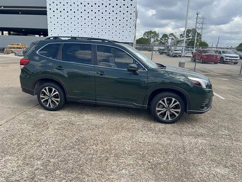 Used 2023 Subaru Forester Limited w/ Popular Package #3 image 4