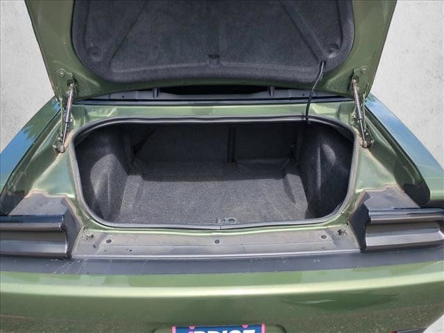 Used 2022 Dodge Challenger R/T Scat Pack RWD image 6