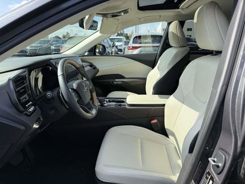 Used 2024 Lexus RX 350 Premium image 16