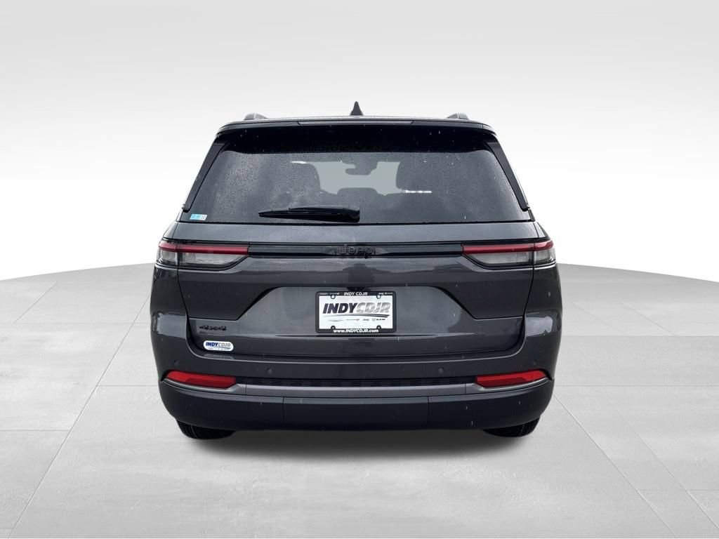 New 2026 Jeep Grand Cherokee Altitude AWD/4WD image 5