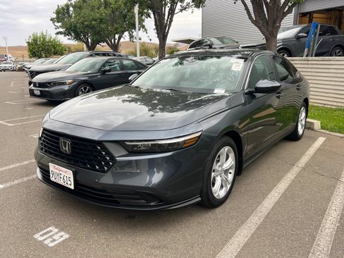 Used 2025 Honda Accord LX image 2