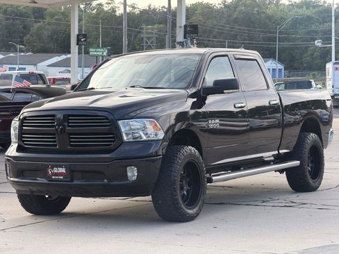 Used 2018 RAM 1500 Big Horn AWD/4WD image 3