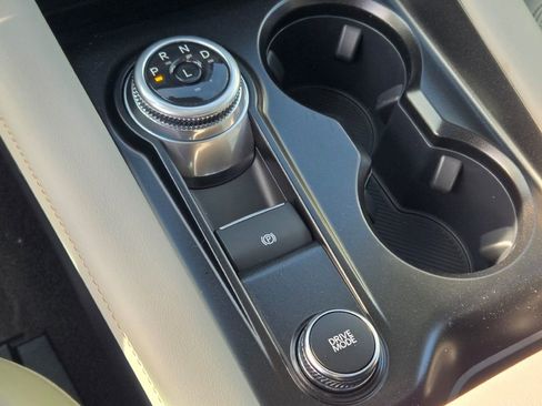 New 2026 Ford Explorer Active w/ Active Comfort Package image 30