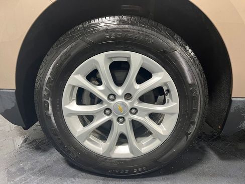 Used 2019 Chevrolet Equinox LT image 15
