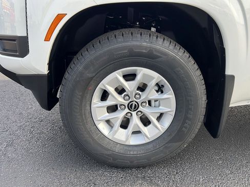 New 2026 Nissan Frontier S image 9