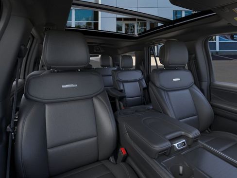 New 2026 Ford Expedition Platinum image 10