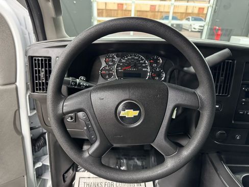 Used 2017 Chevrolet Express 3500 LT w/ LT Preferred Equipment Group image 18