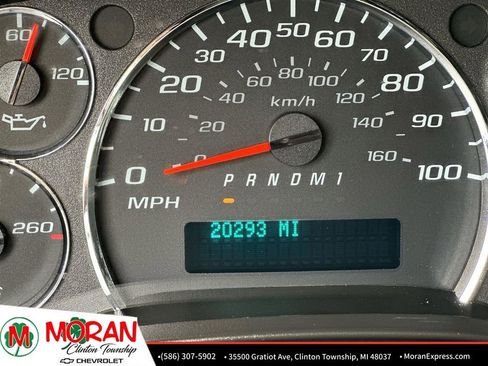 Used 2024 Chevrolet Express 2500 w/ Driver Convenience Package image 14