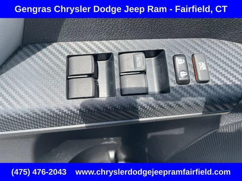Used 2015 Toyota RAV4 Limited AWD/4WD image 43