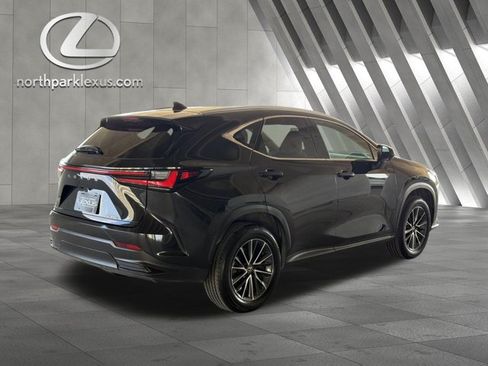 Certified 2025 Lexus NX 250 FWD w/ Accessory Package (Z1) image 6