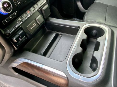 Used 2021 GMC Sierra 3500 SLT w/ SLT Convenience Package image 45