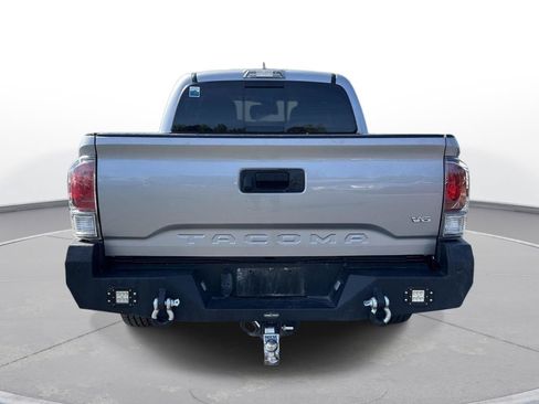 Used 2020 Toyota Tacoma TRD Off-Road w/ Technology Package AWD/4WD image 7