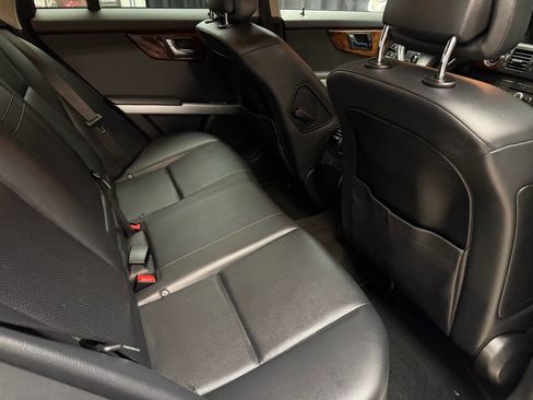 Used 2010 Mercedes-Benz GLK 350 4MATIC image 21