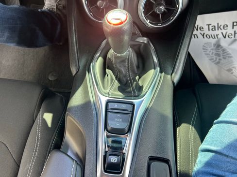 Used 2022 Chevrolet Camaro LT image 25