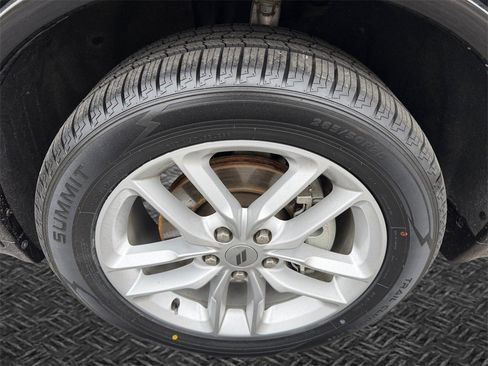 Used 2022 Dodge Durango GT image 11