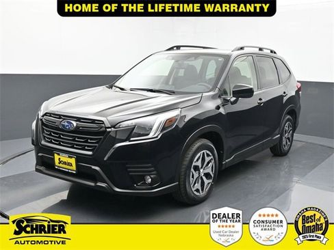 Used 2024 Subaru Forester Premium image 1