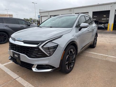 Used 2024 Kia Sportage SX image 2