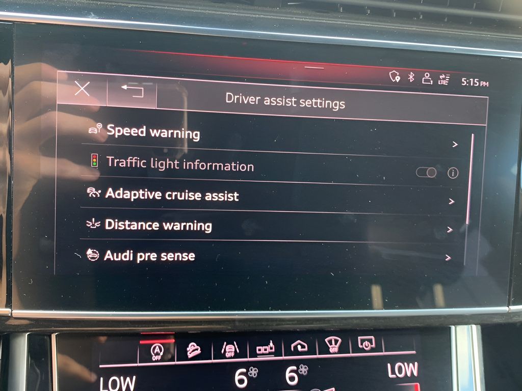 Used 2019 Audi Q8 Prestige w/ Luxury Package AWD/4WD image 29