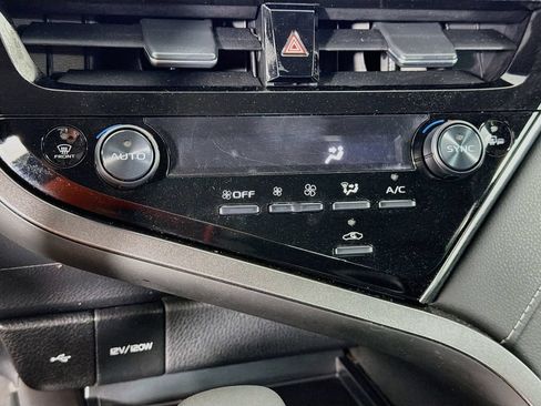 Used 2024 Toyota Camry SE FWD image 19