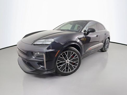 Certified 2025 Porsche Macan Turbo Electric AWD/4WD image 1