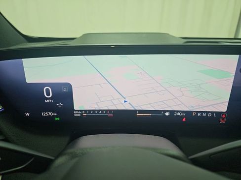 Used 2025 Buick Enclave Sport Touring image 27