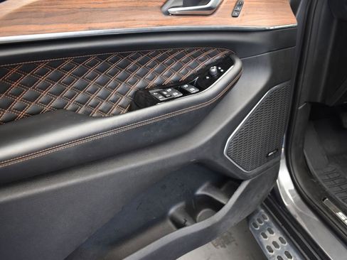 Used 2022 Jeep Grand Cherokee L Summit w/ Advanced Protech Group IV image 11