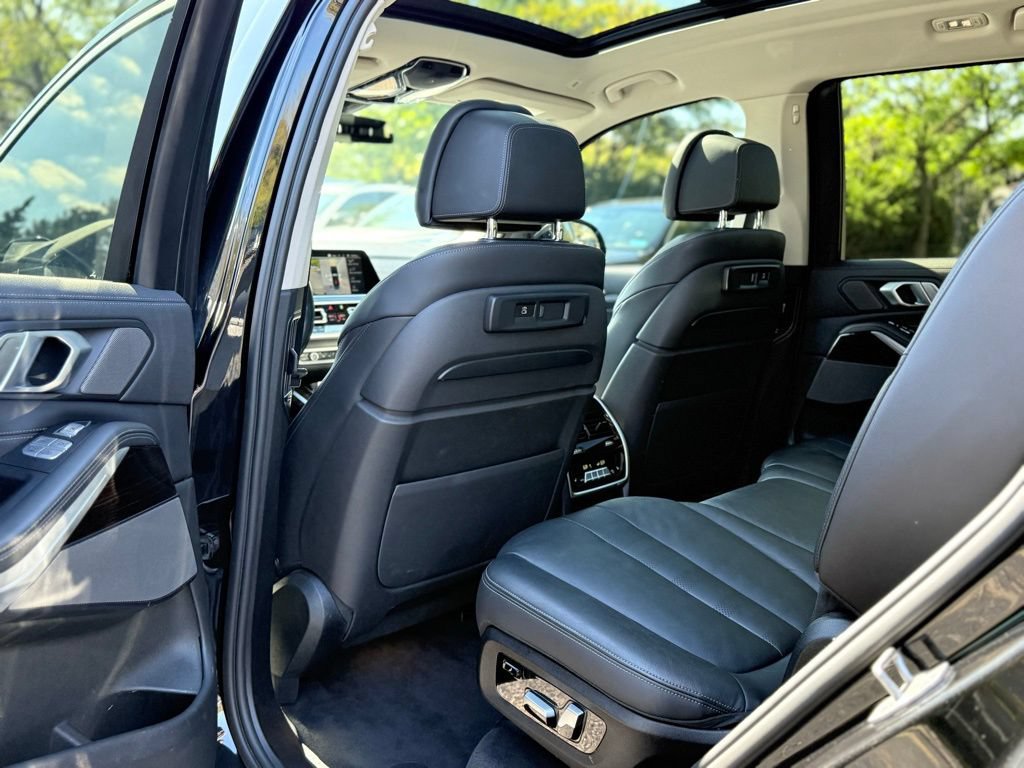 Used 2021 BMW X7 xDrive40i AWD/4WD image 19