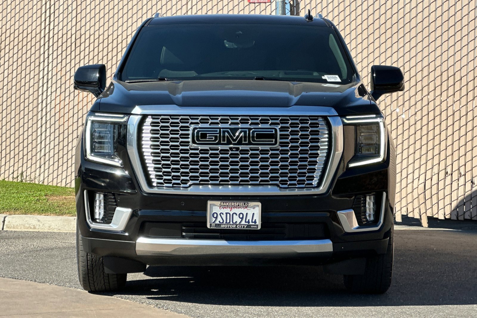 Certified 2024 GMC Yukon Denali w/ Advanced Technology Package AWD/4WD image 9
