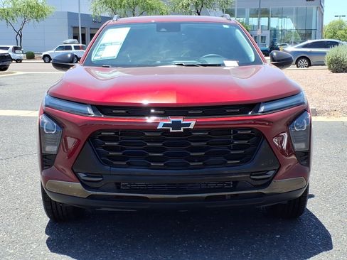 Used 2024 Chevrolet Trax ACTIV w/ Sunroof Package FWD image 2