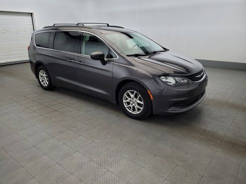 Used 2021 Chrysler Voyager Lxi FWD image 11