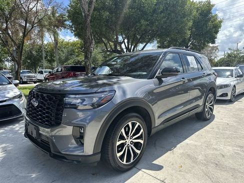Used 2025 Ford Explorer ST-Line AWD/4WD image 27