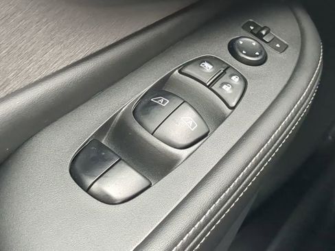 Certified 2024 Nissan Murano SV image 24