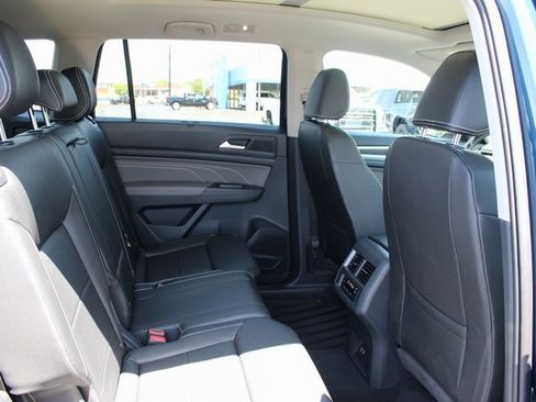 Used 2023 Volkswagen Atlas SE image 12