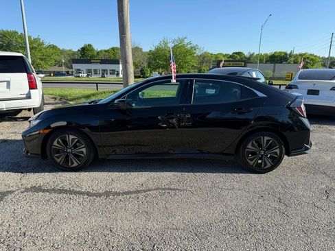 Used 2018 Honda Civic EX image 7