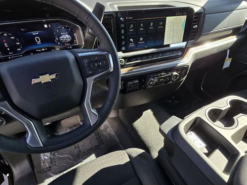 Used 2025 Chevrolet Silverado 1500 LT w/ Safety Package image 38