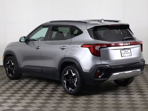 Used 2024 Kia Seltos EX AWD/4WD image 10
