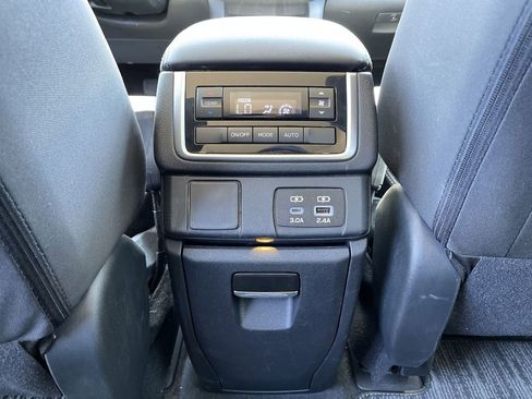 Used 2025 Subaru Ascent Premium AWD/4WD image 39