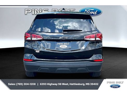 Used 2024 Chevrolet Equinox LS w/ LS Convenience Package FWD image 4
