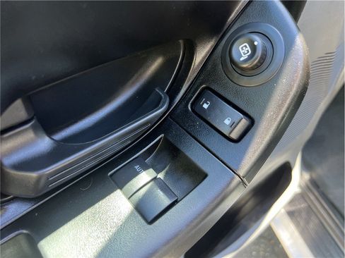 Used 2011 Ford Ranger XLT RWD image 11