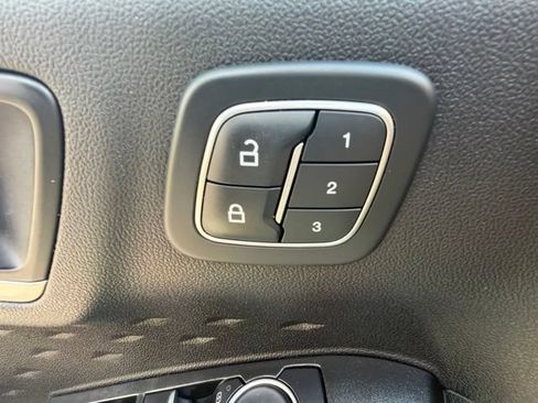 Used 2020 Ford Escape SEL AWD/4WD image 26