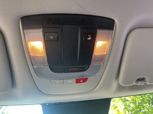 Used 2023 Kia Sportage EX image 22