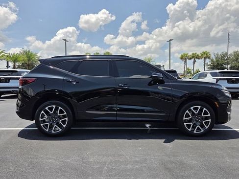 Certified 2024 Chevrolet Blazer RS w/ Driver Confidence II Package FWD image 7
