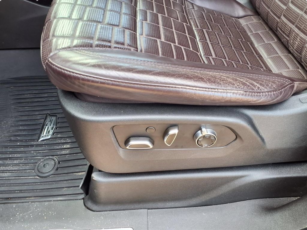 Used 2021 Cadillac Escalade Sport Platinum AWD/4WD image 20