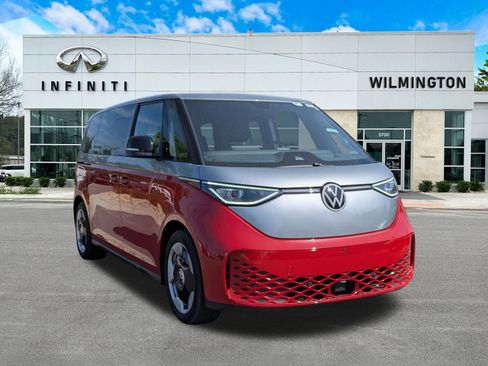 Used 2025 Volkswagen ID. Buzz Pro S Plus image 1