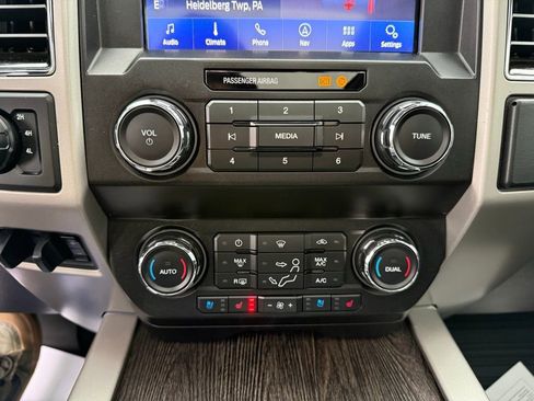 Used 2021 Ford F250 Lariat image 25