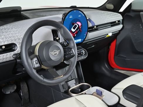 Certified 2025 MINI Cooper S image 12