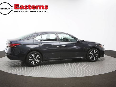 Used 2022 Nissan Altima 2.5 SV FWD image 45