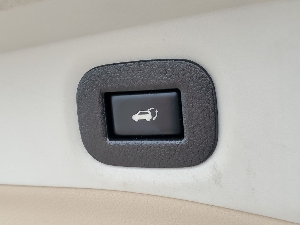 Used 2014 Nissan Rogue SL AWD/4WD image 9