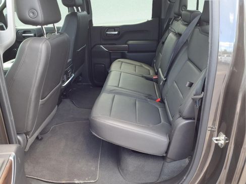 Used 2019 GMC Sierra 1500 SLT w/ SLT Premium Plus Package AWD/4WD image 18