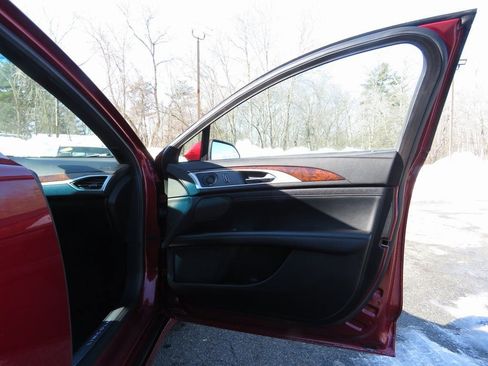 Used 2019 Lincoln MKZ Reserve image 12